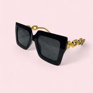 🕶 Vintage / Y2K Style Sunglasses